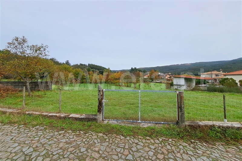 Terreno para Construção / Ponte de Lima, Cabração