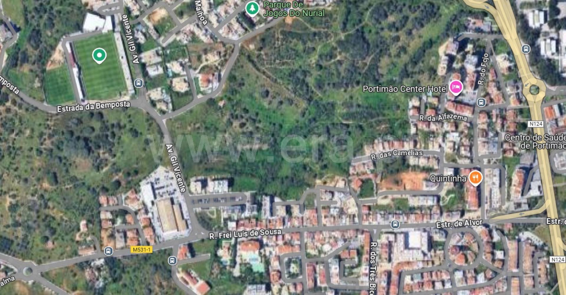Land for sale in Portimão, Portugal — €1,660,000