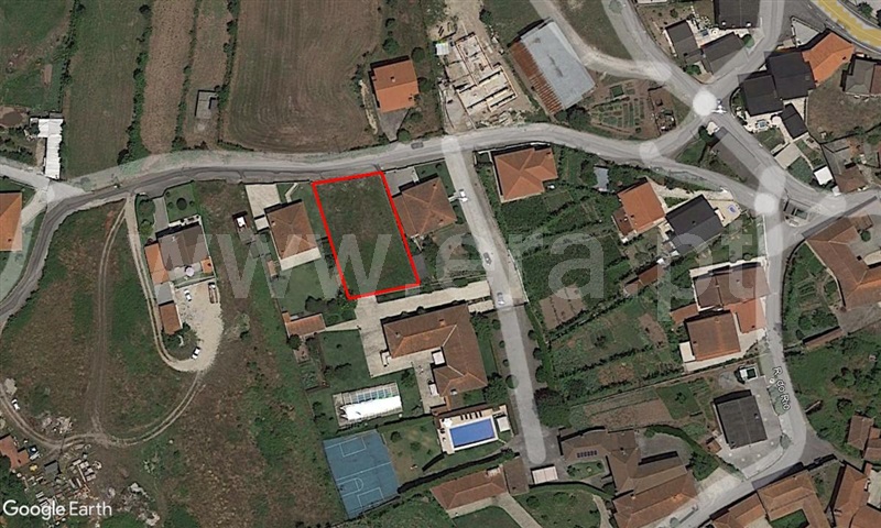 Terreno para Construção / Póvoa de Lanhoso, Fonte Arcada e Oliveira
