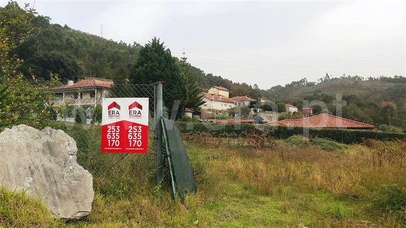 Terreno para Construção / Póvoa de Lanhoso, Geraz do Minho