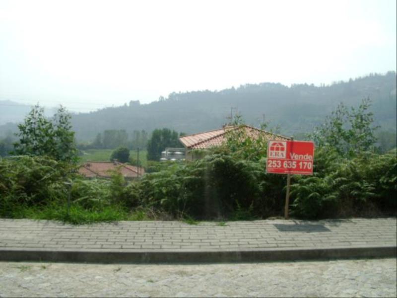 Terreno para Construção / Póvoa de Lanhoso, Lanhoso