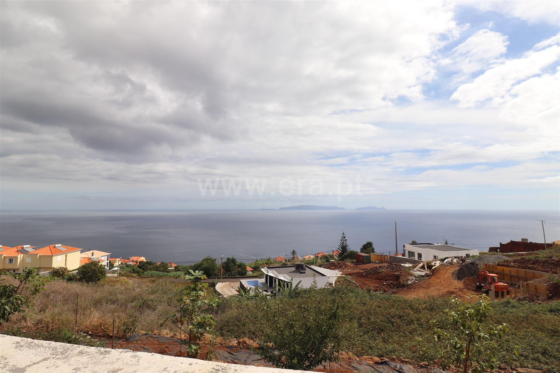 Land for sale in Armamar, Portugal — €325,000