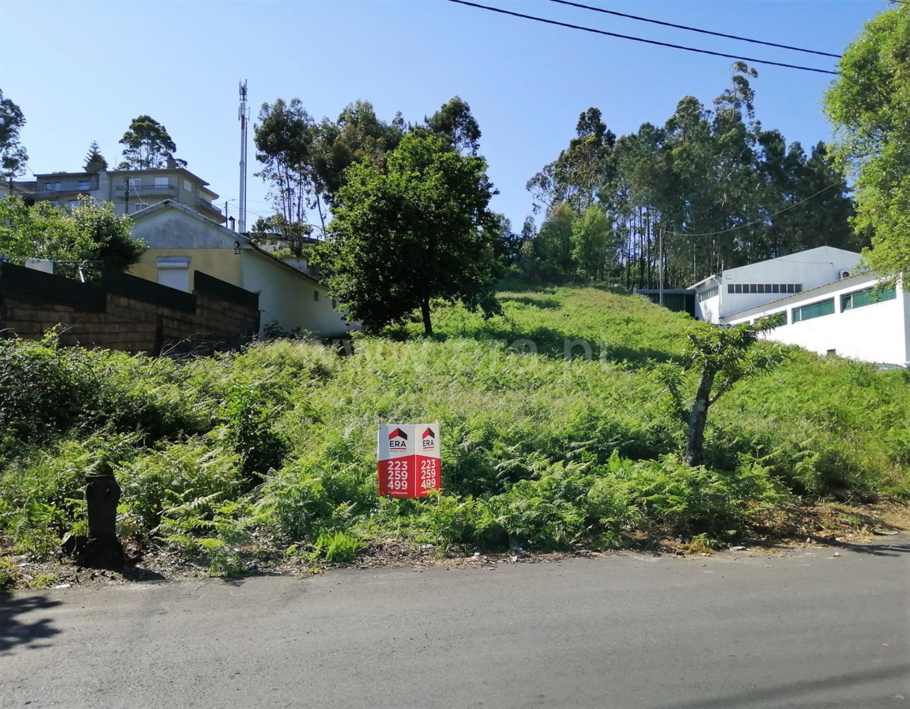 Land for sale in Santa Maria da Feira, Portugal — €75,000
