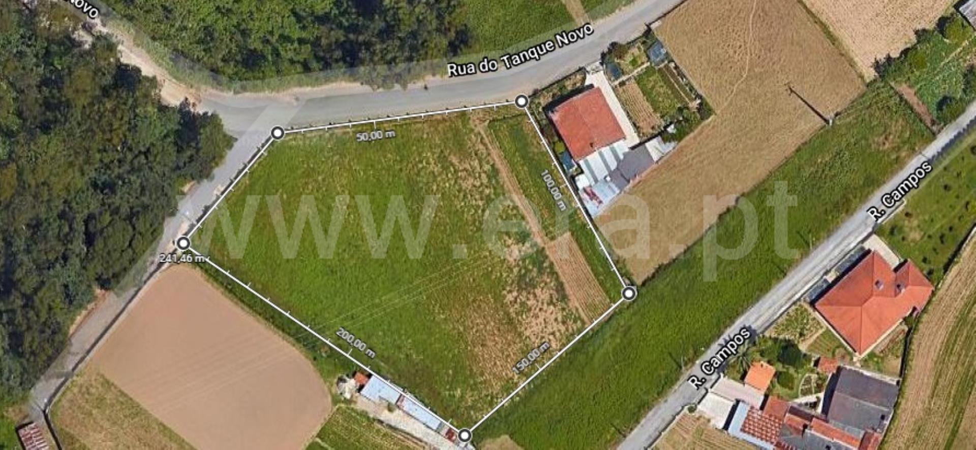 Land for sale in Santa Maria da Feira, Portugal — €140,000