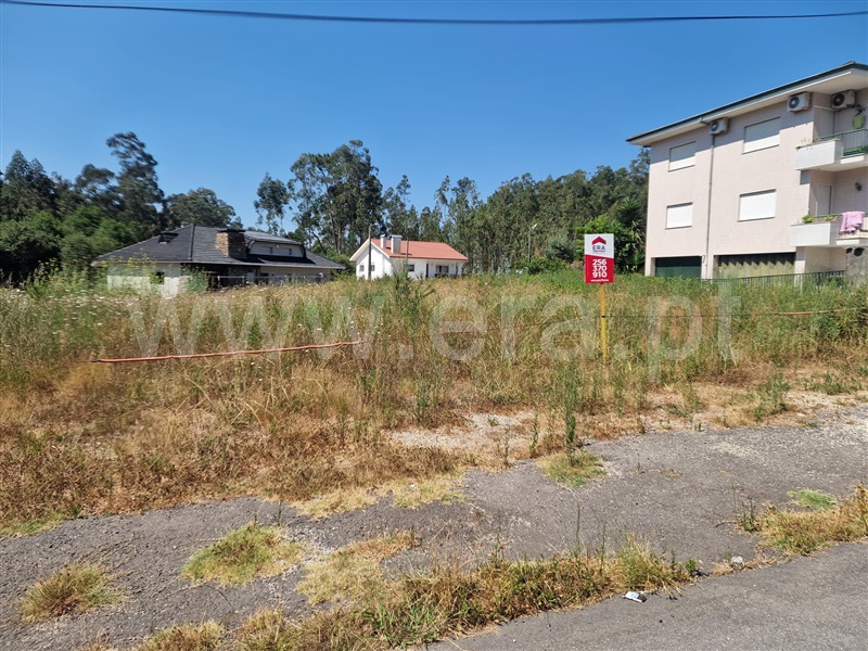 Terreno para Construção / Santa Maria da Feira, Lobão, Gião, Louredo e Guisande