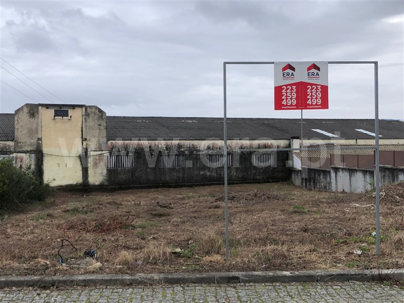 Terreno para Construção / Santa Maria da Feira, Mozelos