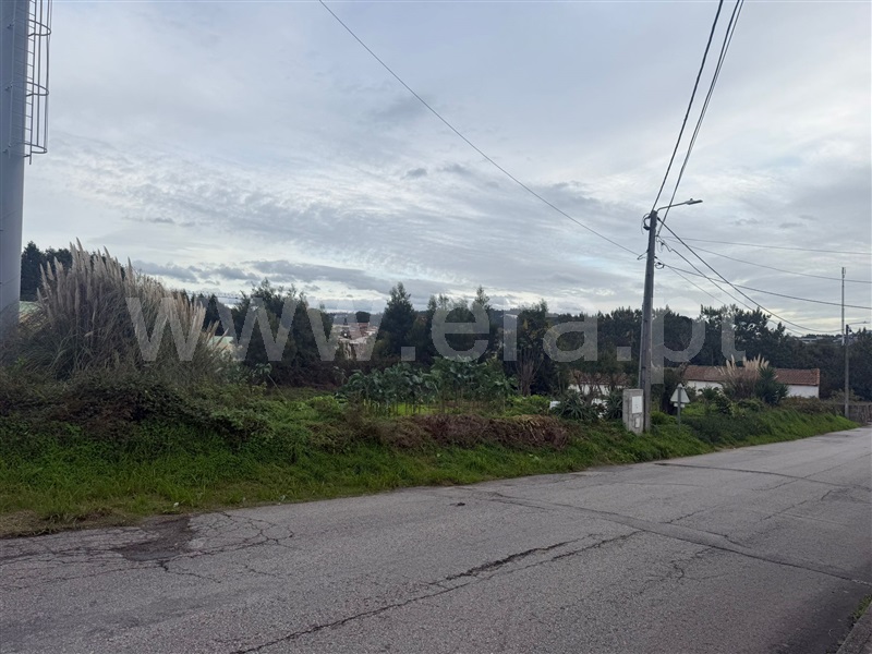 Terreno para Construção / Santa Maria da Feira, Mozelos