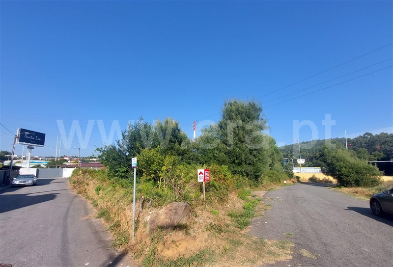 Terreno para Construção / Santa Maria da Feira, Nogueira da Regedoura