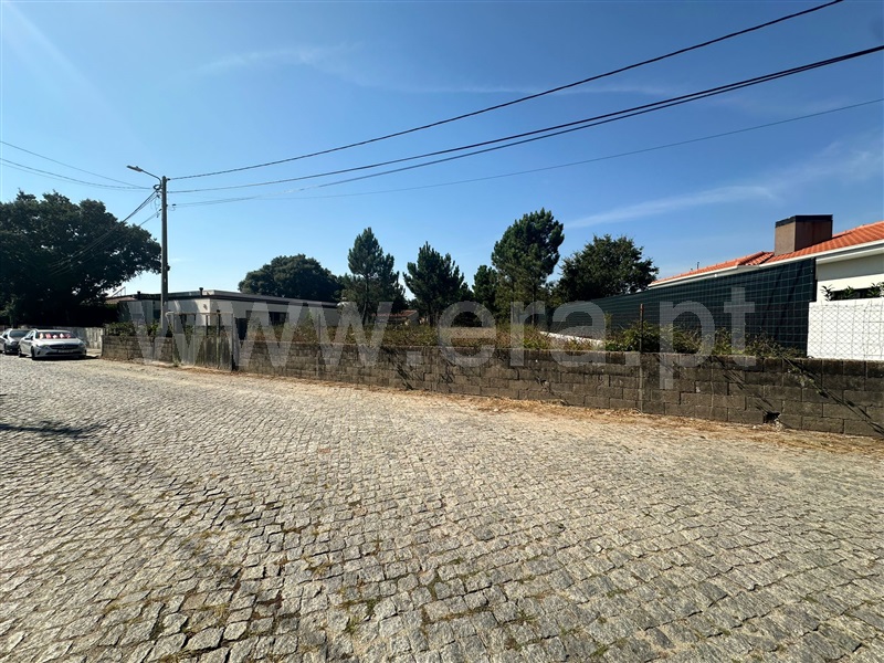 Terreno para Construção / Santa Maria da Feira, Paços de Brandão
