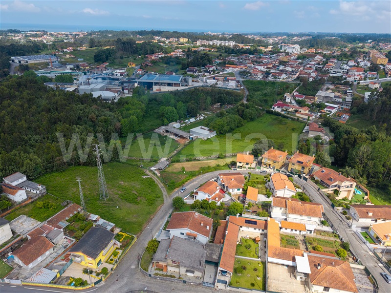 Terreno para Construção / Santa Maria da Feira, Paços de Brandão