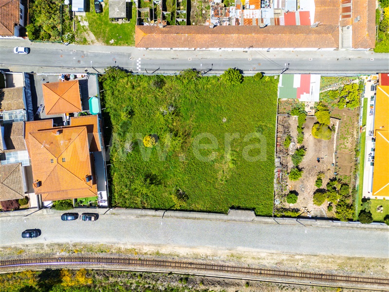 Terreno para Construção / Santa Maria da Feira, Paços de Brandão