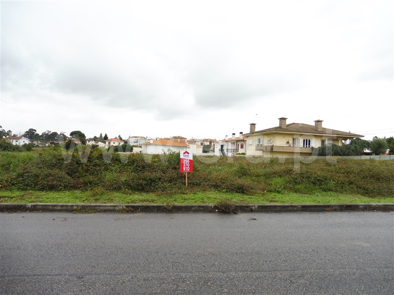 Terreno para Construção / Santa Maria da Feira, Sanfins / Feira