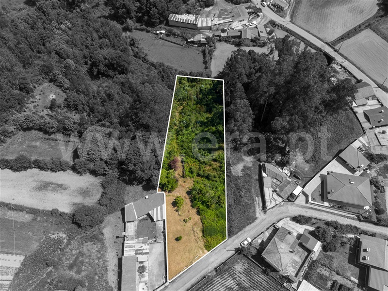 Terreno para Construção / Santa Maria da Feira, São Miguel do Souto e Mosteirô