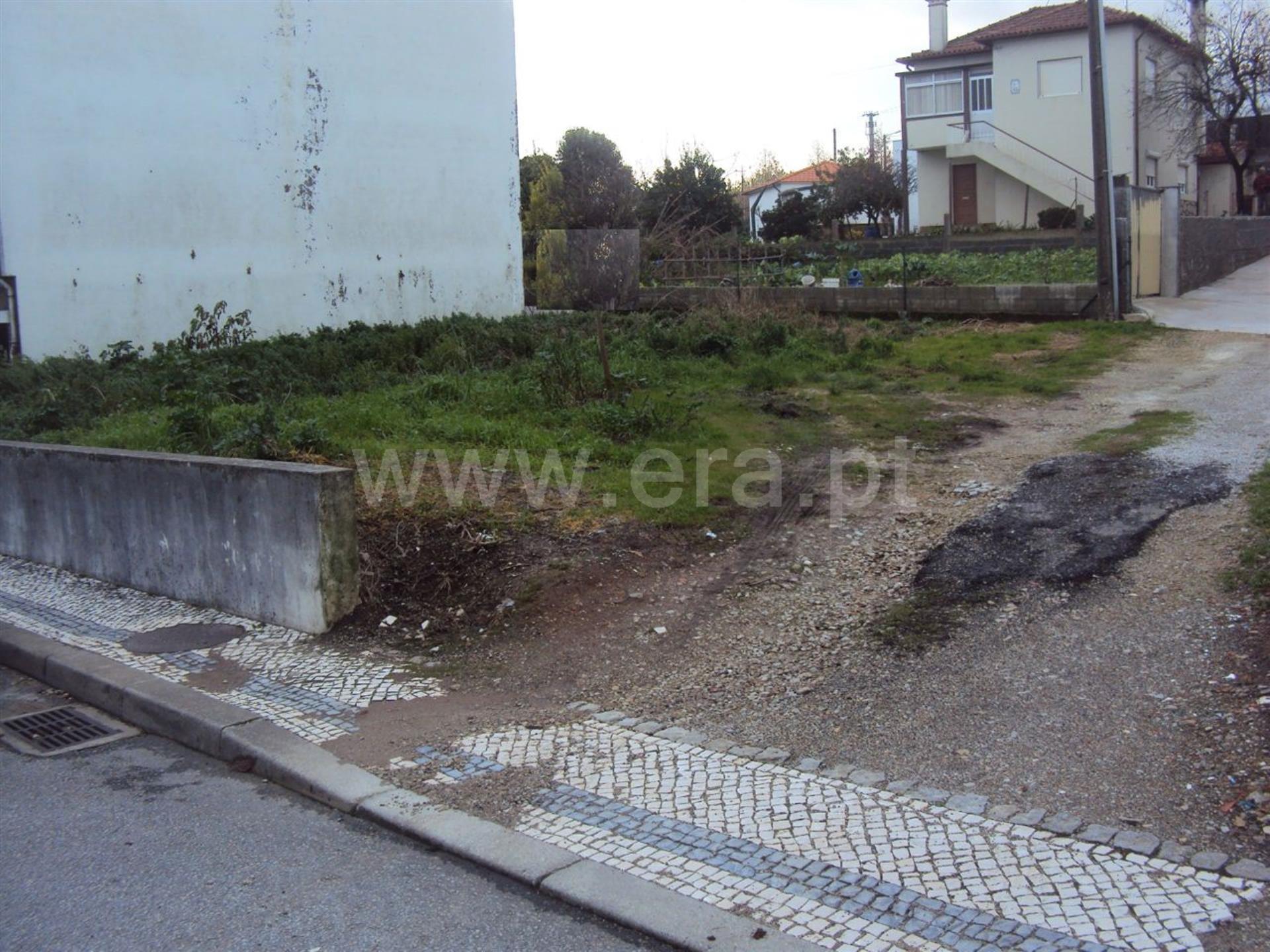 Terreno em São João da Madeira