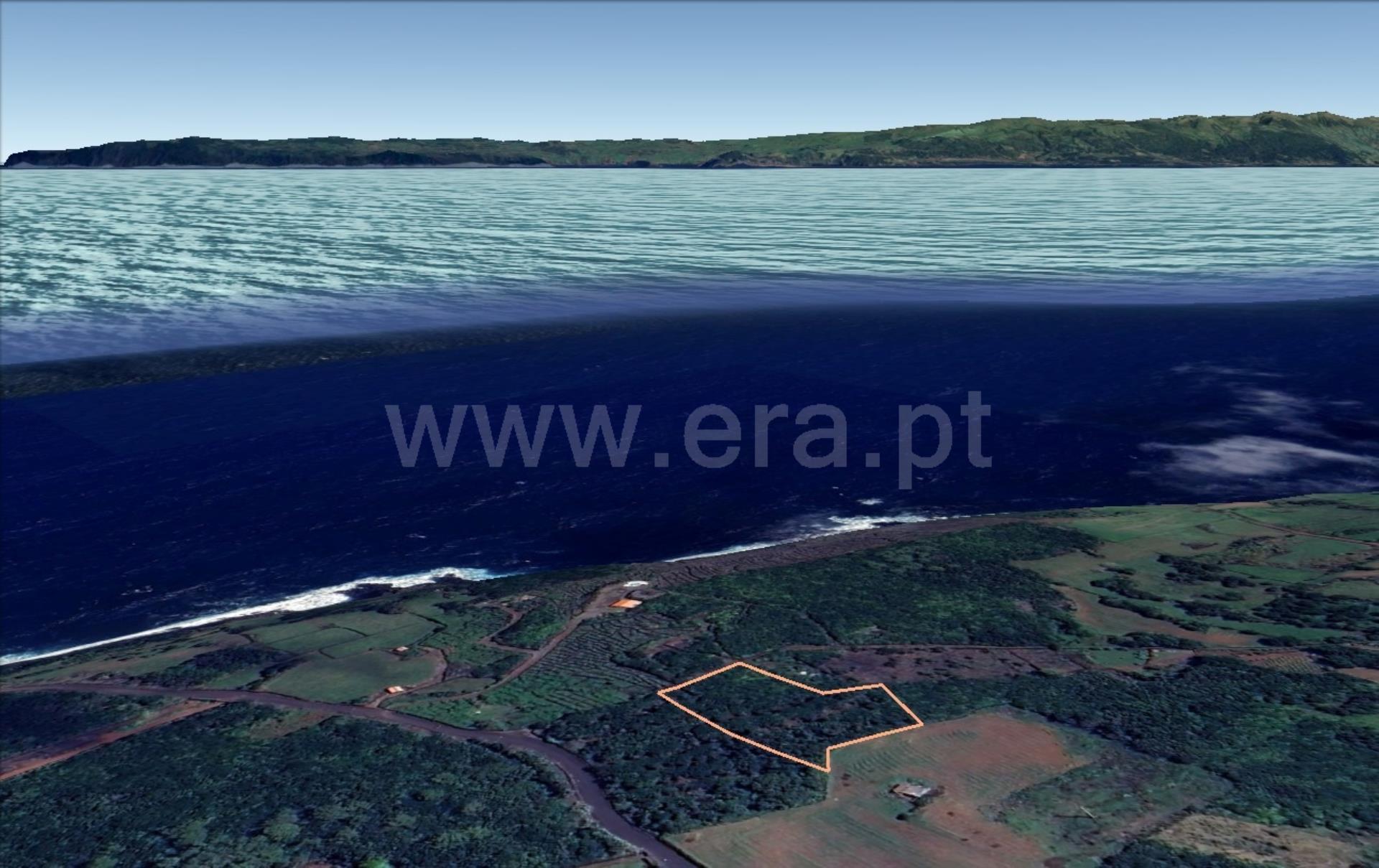 Land for sale in São Roque do Pico, Portugal — €120,000