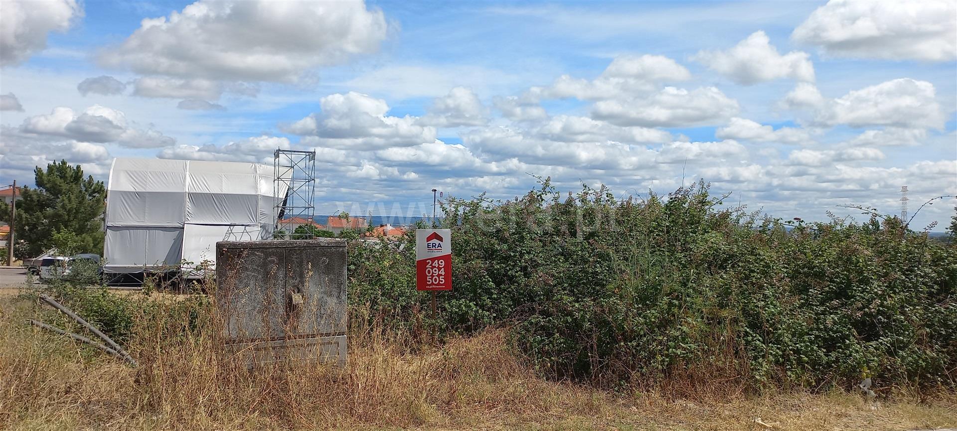 Land for sale in Torres Novas, Portugal — €125,000