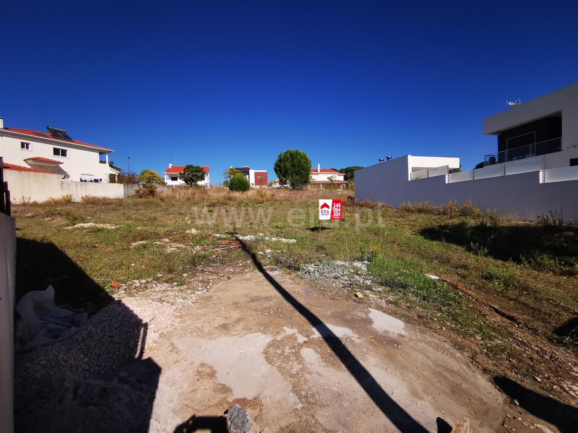 Land for sale in Torres Novas, Portugal — €66,000