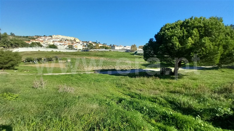 Terreno para Construção / Torres Vedras, Santa Maria, São Pedro e Matacães