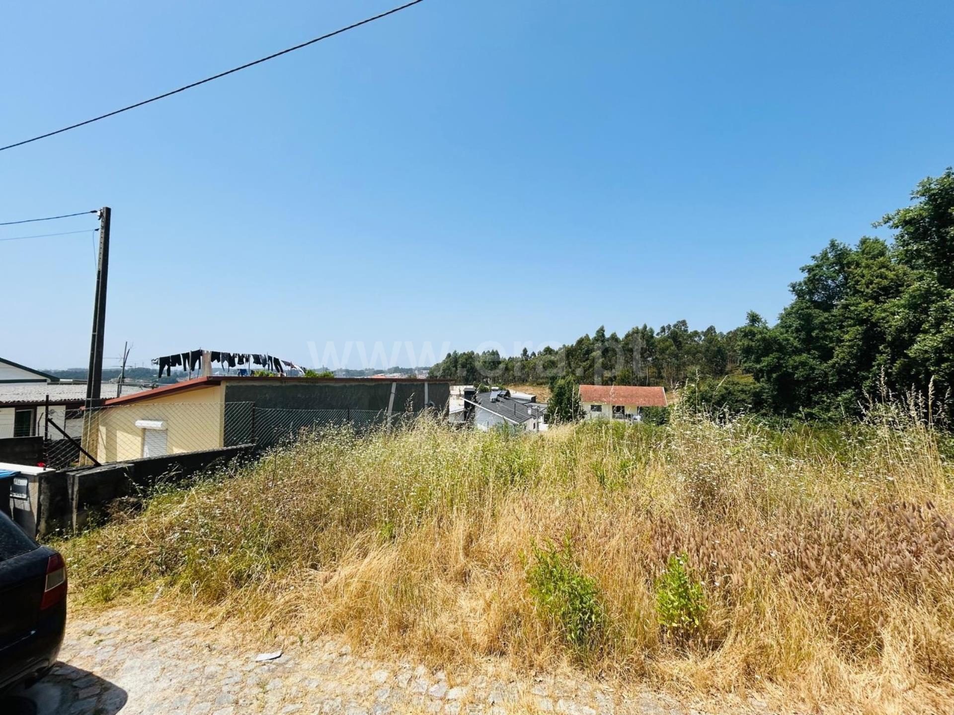 Land for sale in Valongo, Portugal — €115,000