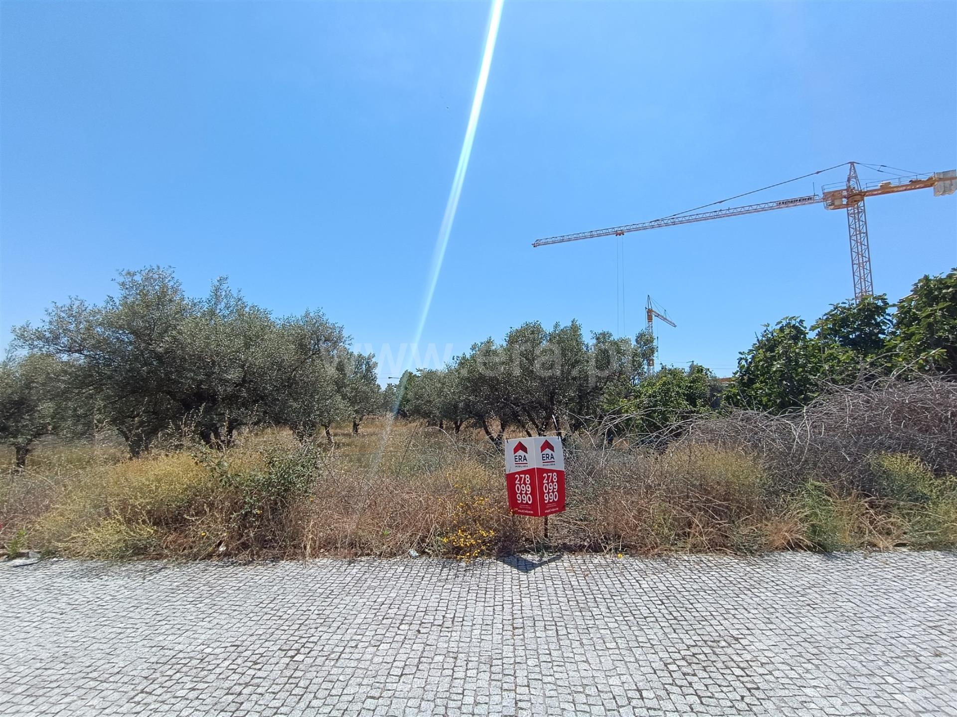 Land for sale in Valpaços, Portugal — €85,500