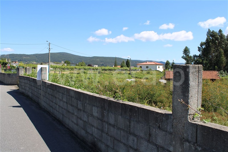 Terreno para Construção / Viana do Castelo, Mujães