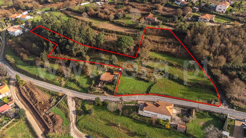 Terreno para Construção / Vila Nova de Cerveira, Cornes