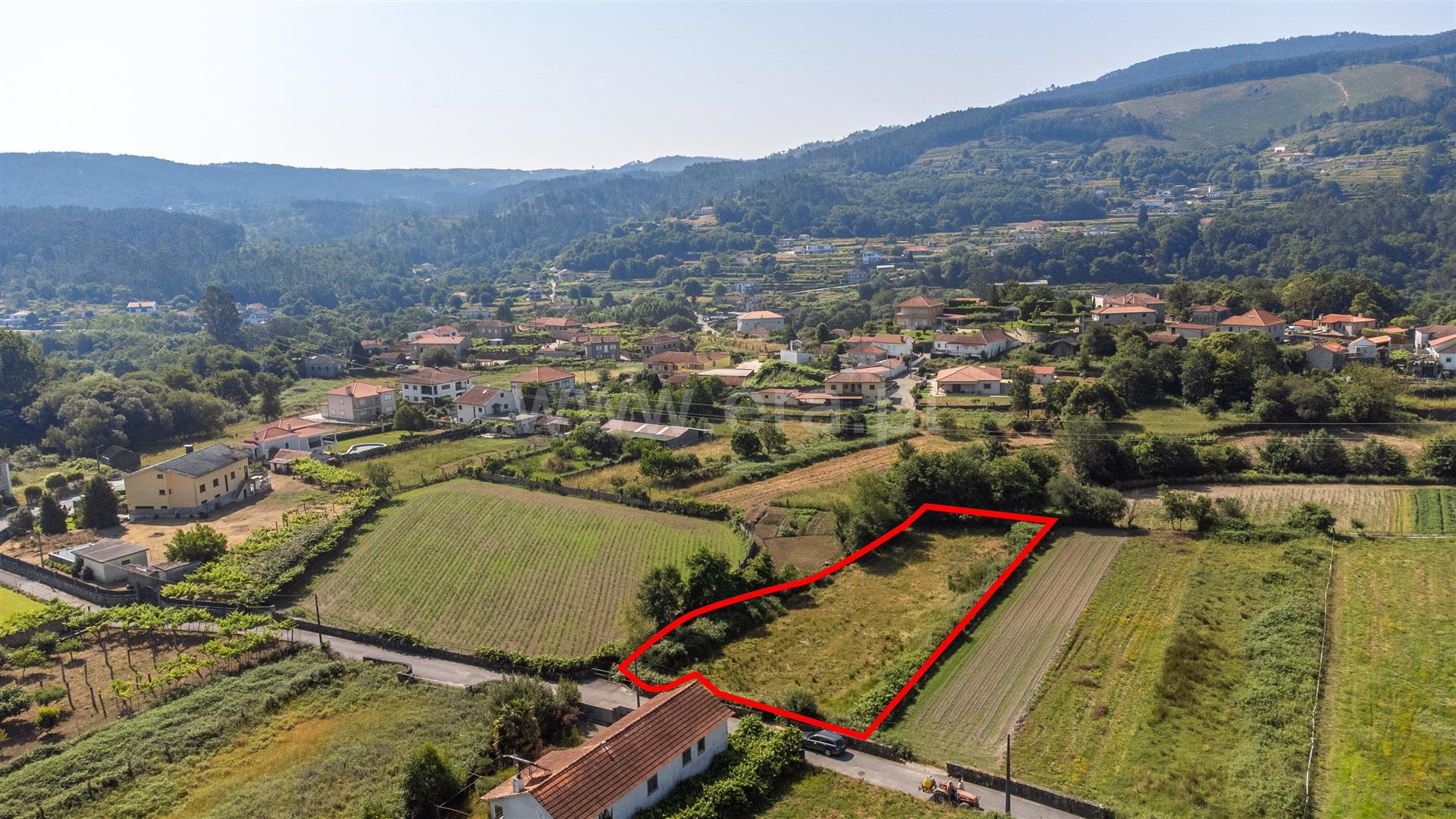 Land for sale in Vila Nova de Cerveira, Portugal — €52,000