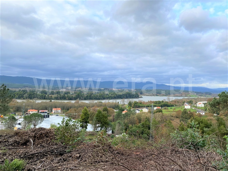 Terreno para Construção / Vila Nova de Cerveira, Gondarém