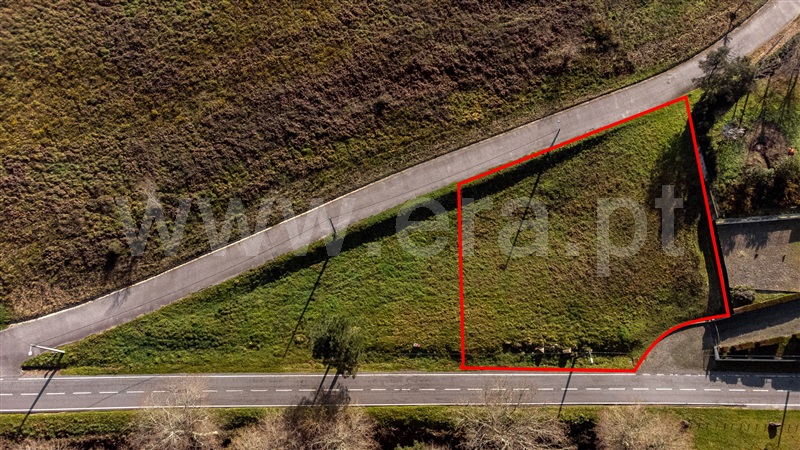 Terreno para Construção / Vila Nova de Cerveira, Mentrestido