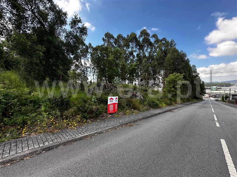 Terreno para Construção / Vila Nova de Famalicão, Lousado