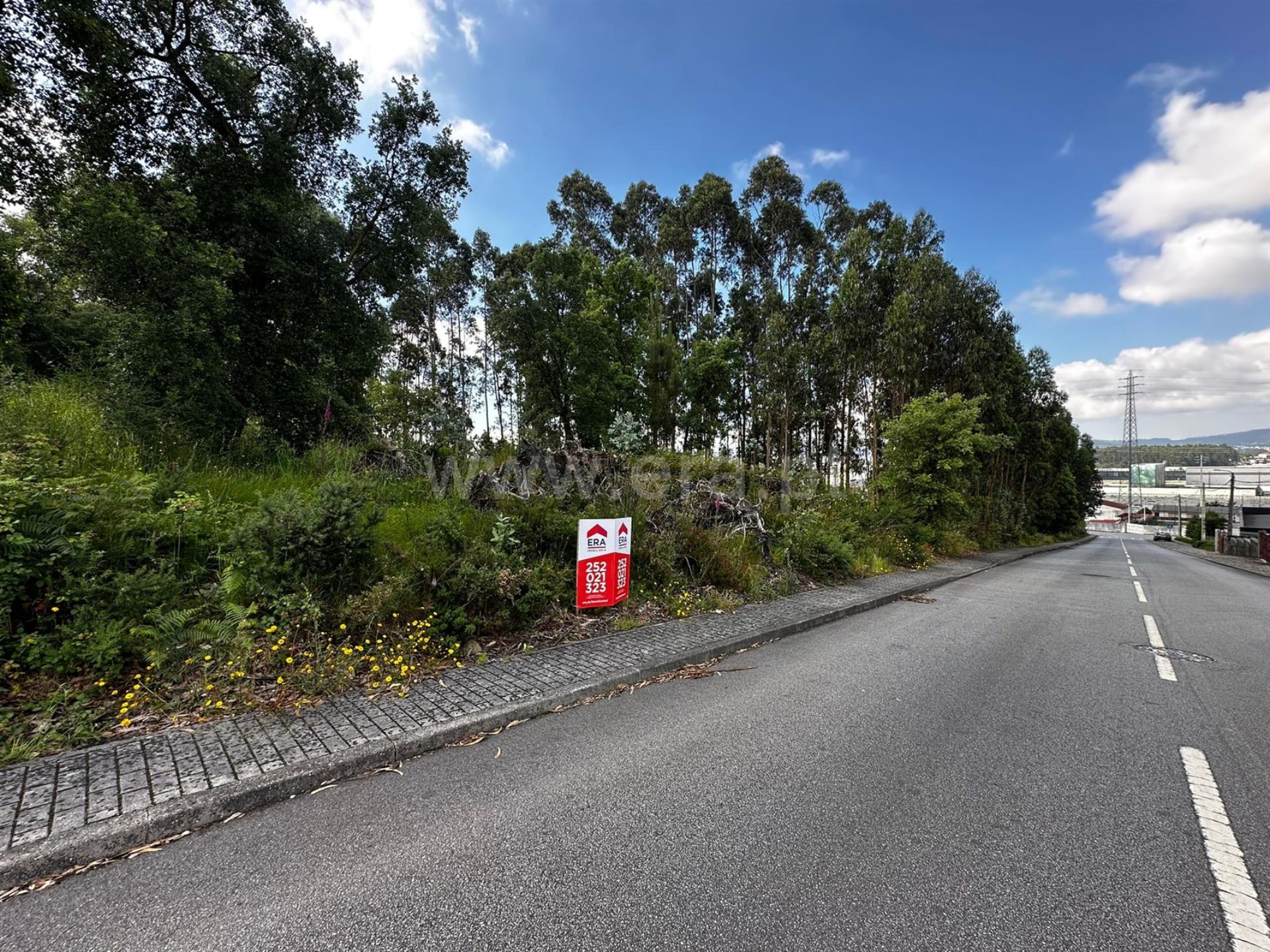 Land for sale in Vila Nova de Famalicão, Portugal — €130,000