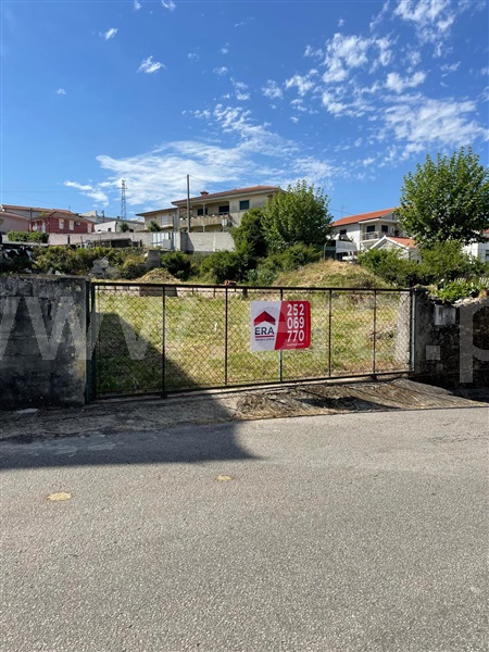 Terreno para Construção / Vila Nova de Famalicão, Ribeirão