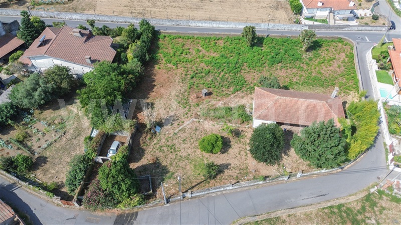 Terreno para Construção / Vila Nova de Famalicão, Ribeirão