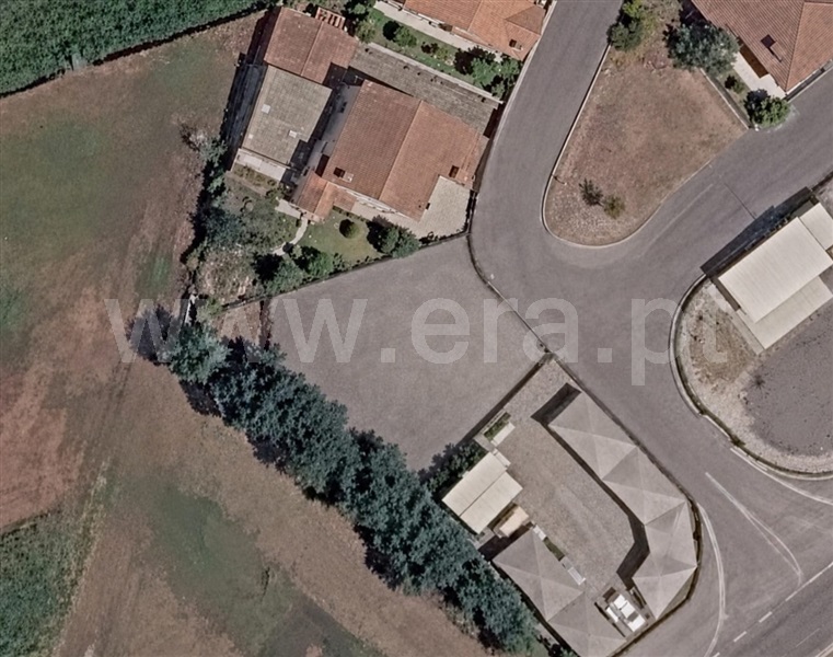 Terreno para Construção / Vila Nova de Famalicão, Ribeirão