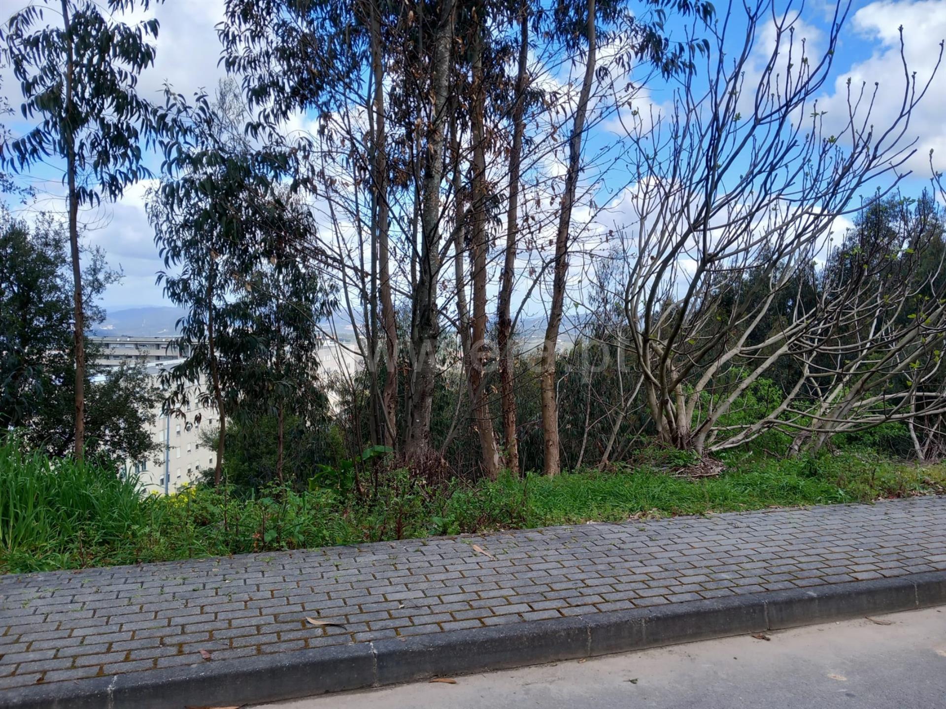 Land for sale in Vila Nova de Gaia, Portugal — €69,380