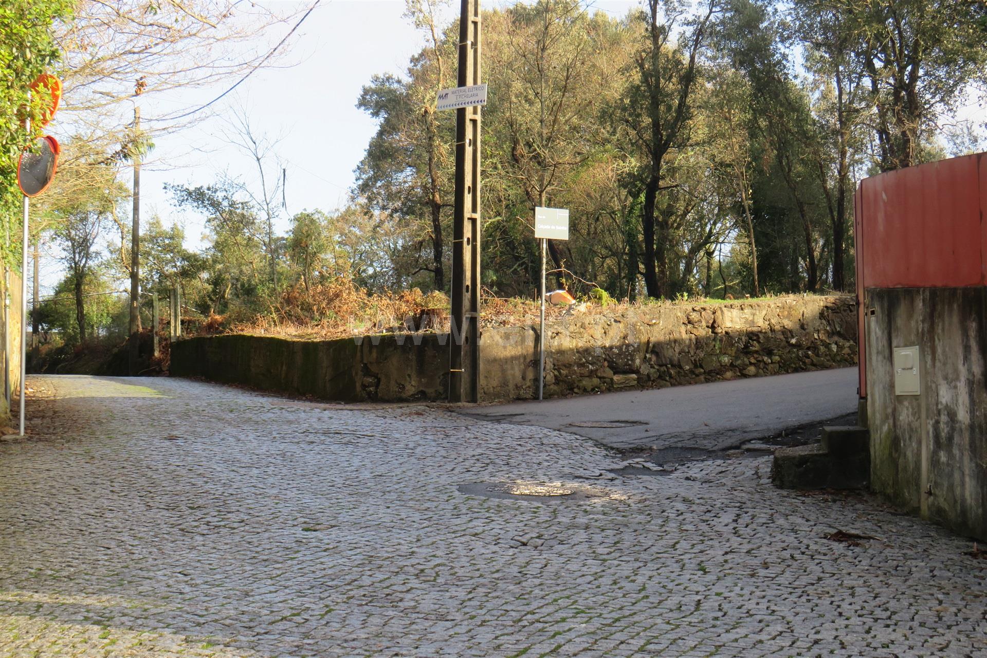 Land for sale in Vila Nova de Gaia, Portugal — €140,000