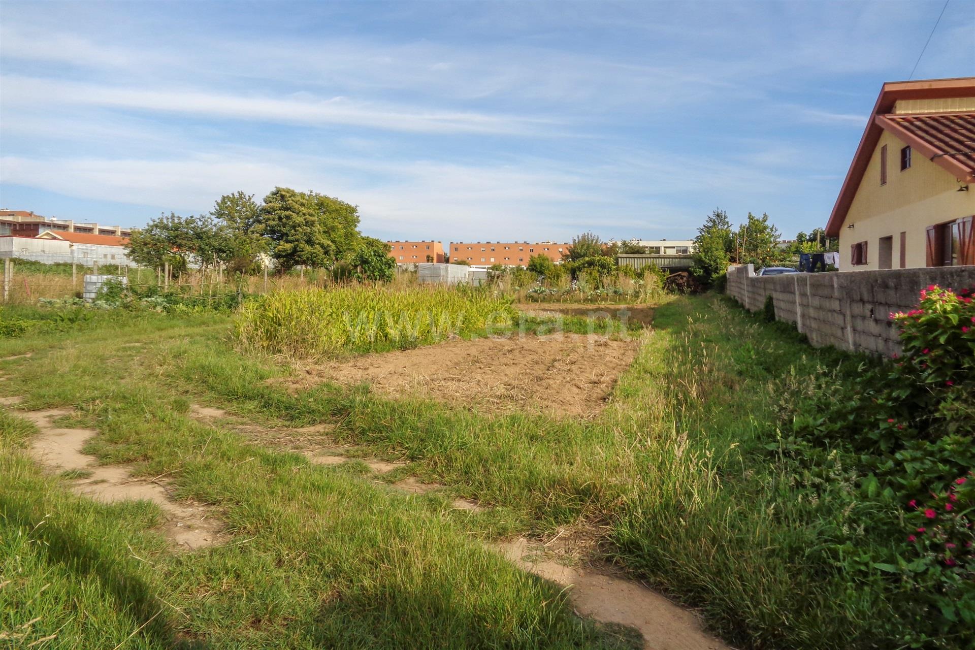 Land for sale in Vila Nova de Gaia, Portugal — €925,000