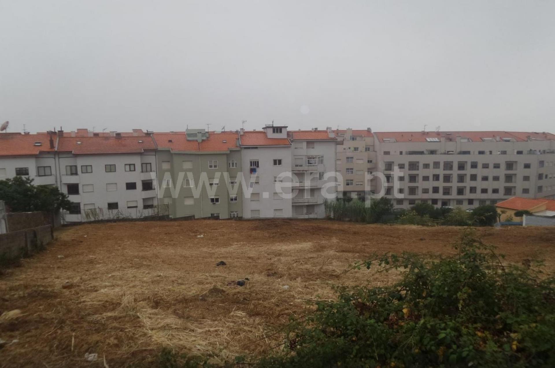 Land for sale in Vila Nova de Gaia, Portugal — €300,000