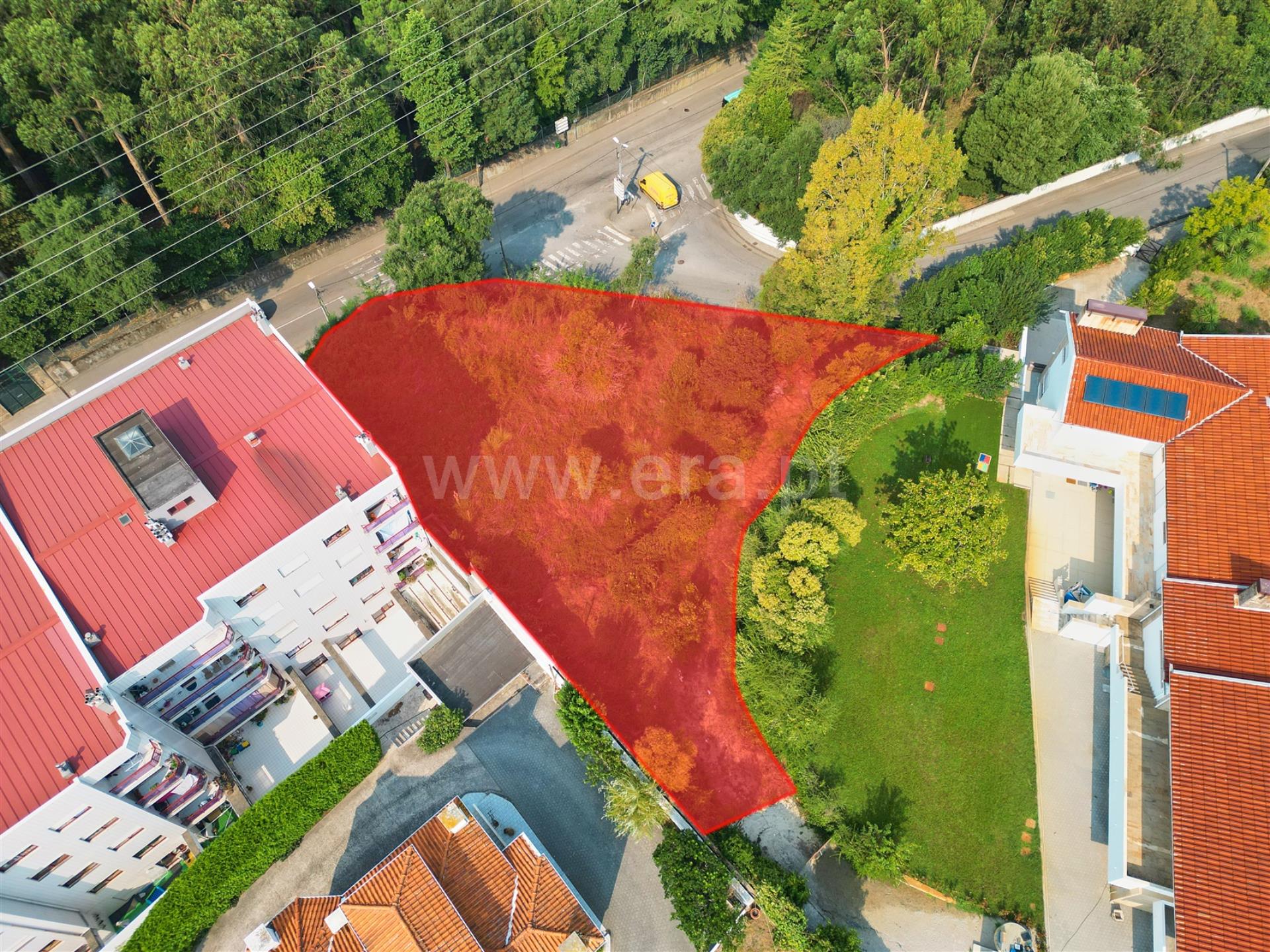 Land for sale in Vila Nova de Gaia, Portugal — €998,000