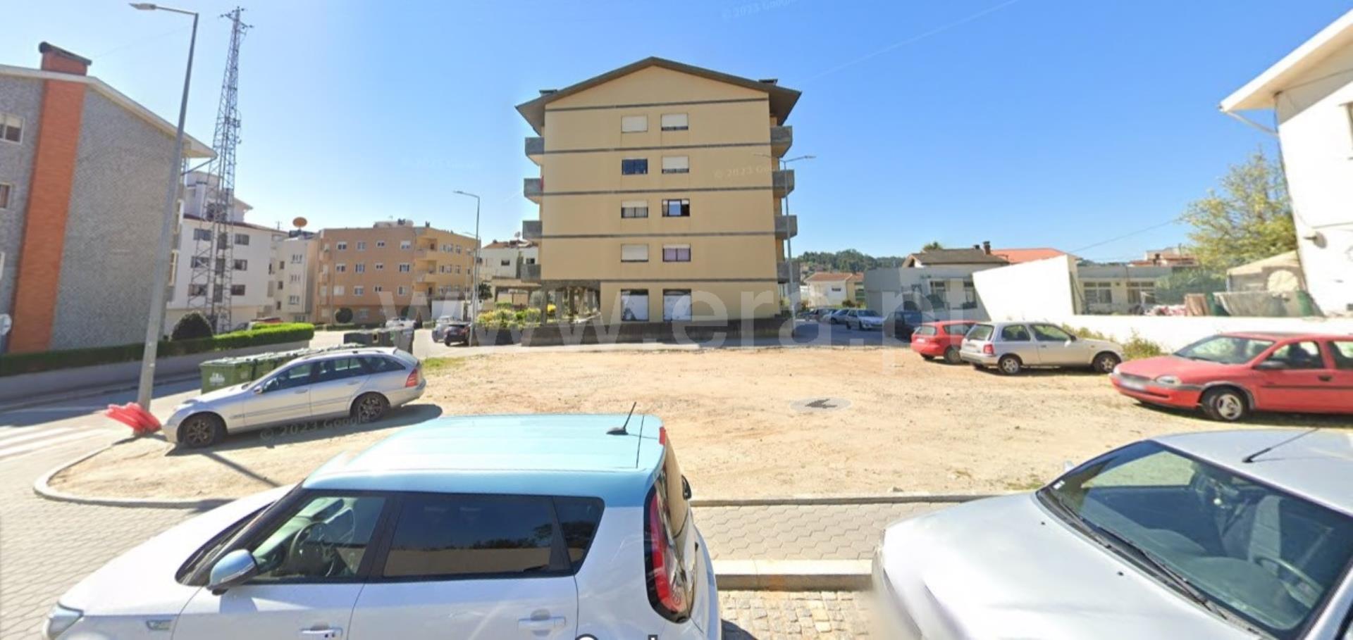 Land for sale in Vila Nova de Gaia, Portugal — €330,000