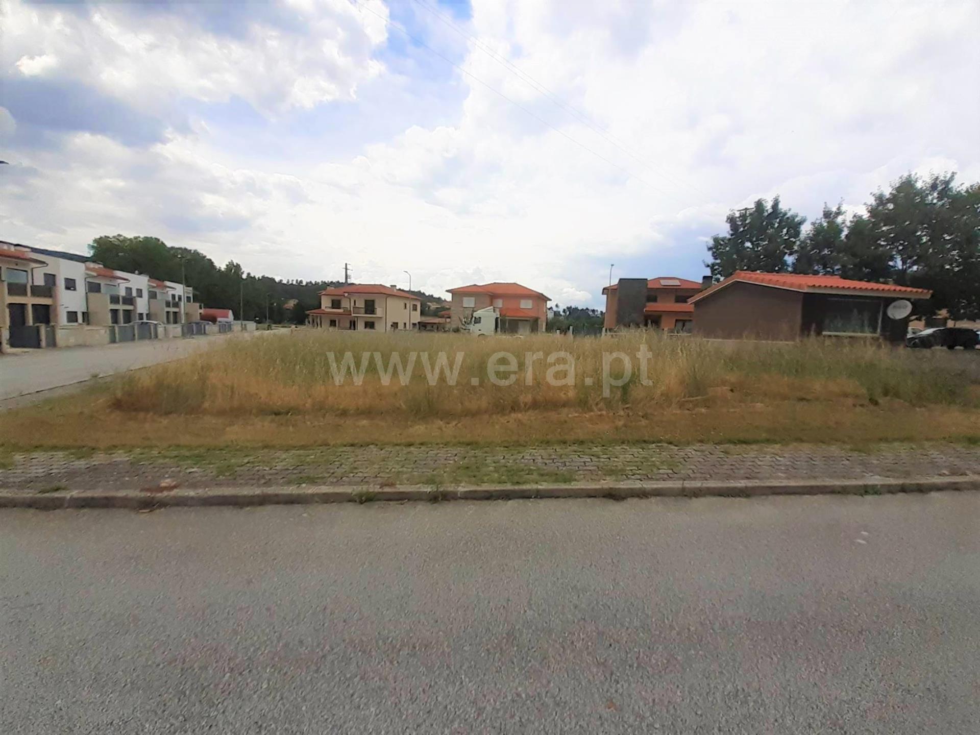 Land for sale in Vila Pouca de Aguiar, Portugal — €77,000