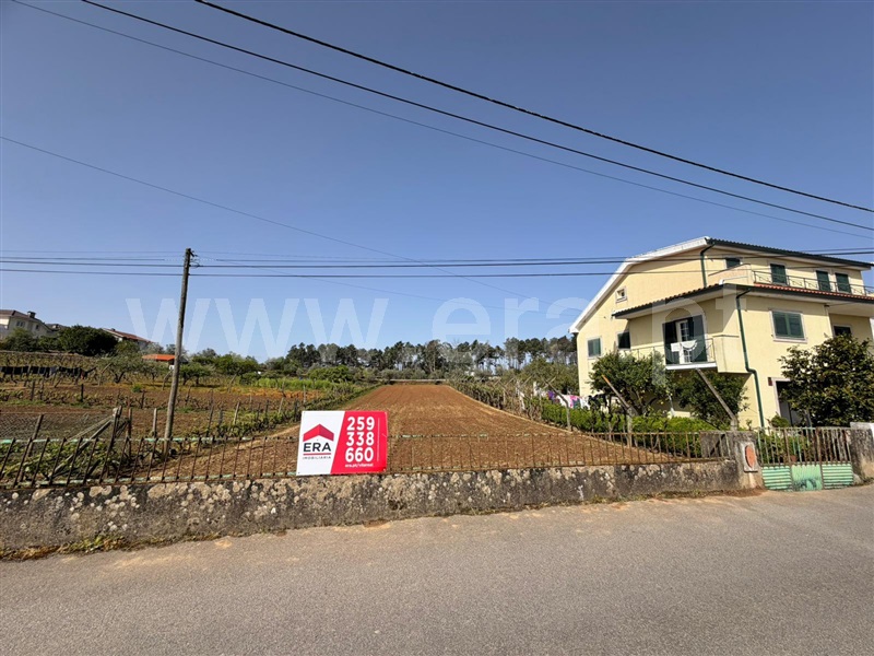 Terreno para Construção / Vila Real, Folhadela