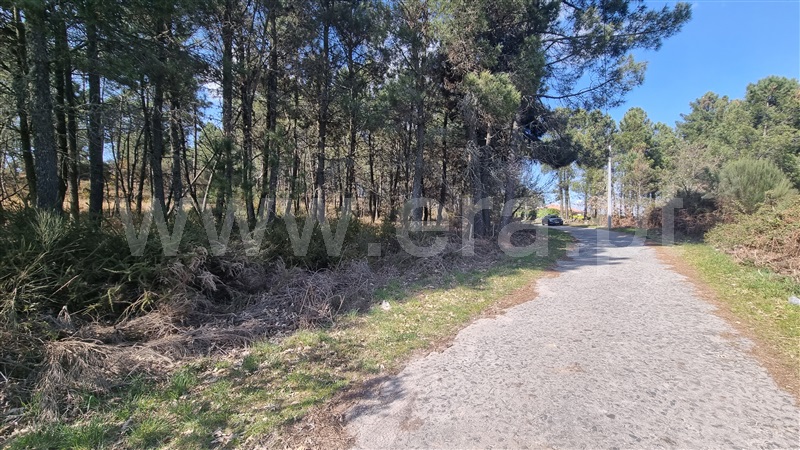 Terreno Urbano  Vila Real, Mouçós e Lamares - 1241582 - 1