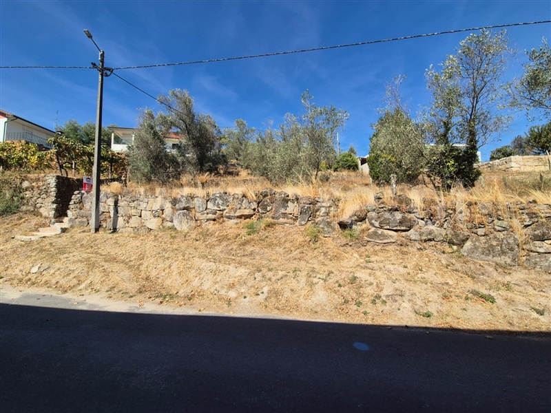 Terreno para Construção / Vila Real, Vila Marim
