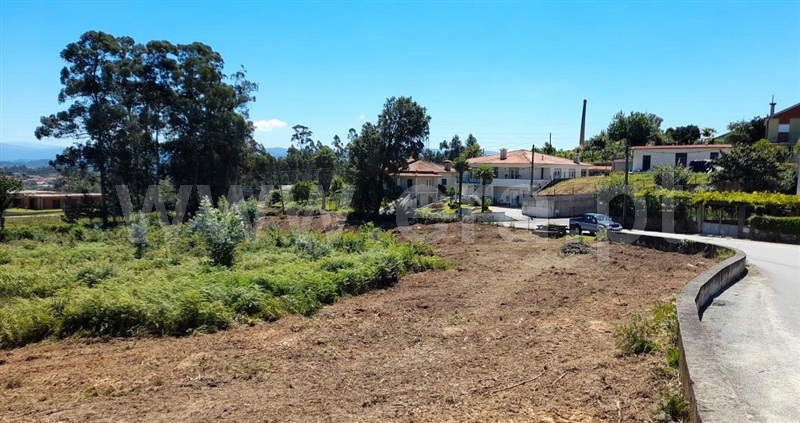 Terreno para Construção / Vila Verde, Cervães
