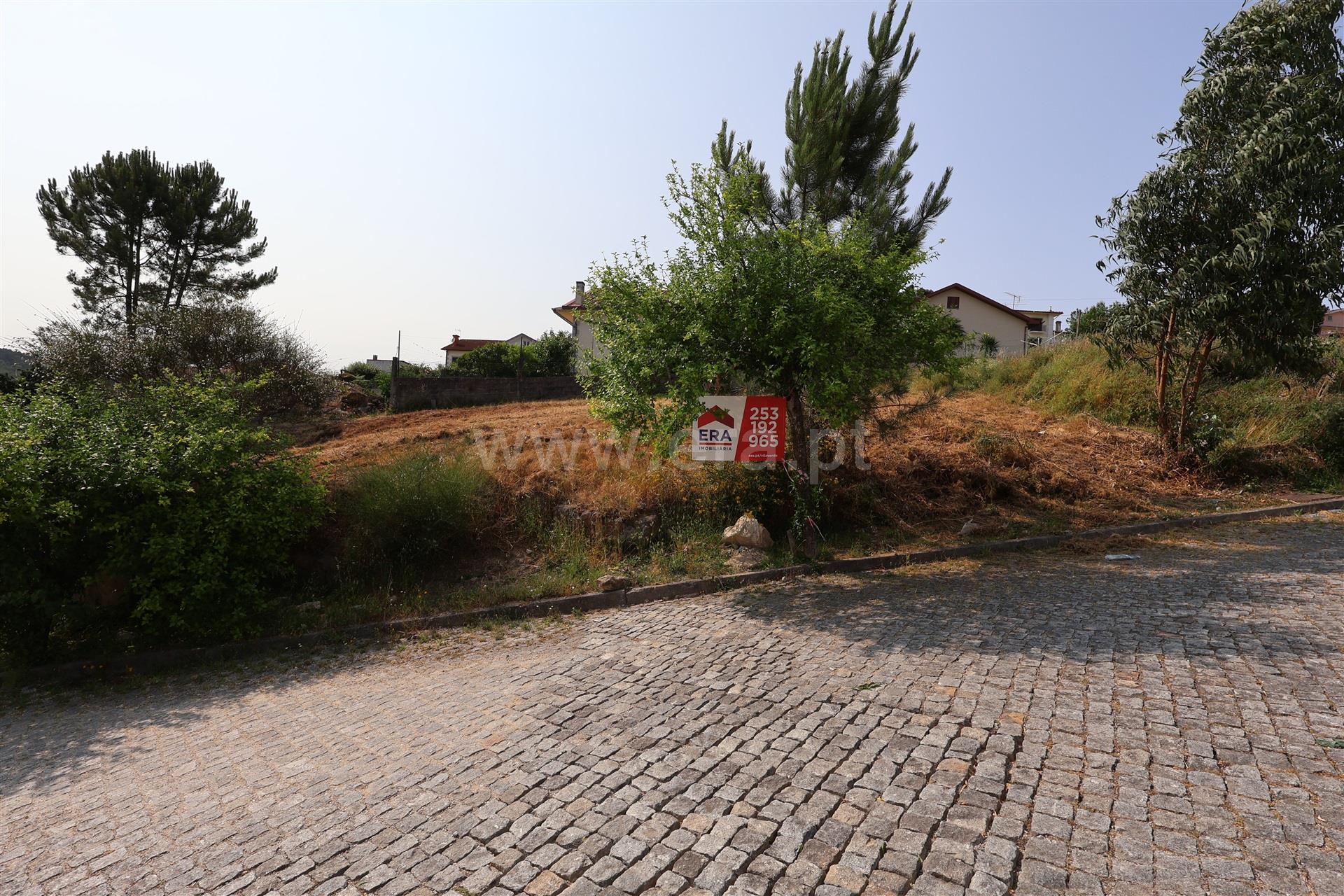 Land for sale in Vila Verde, Portugal — €80,000