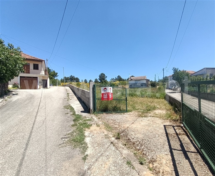 Terreno para Construção / Vinhais, Curopos e Vale de Janeiro