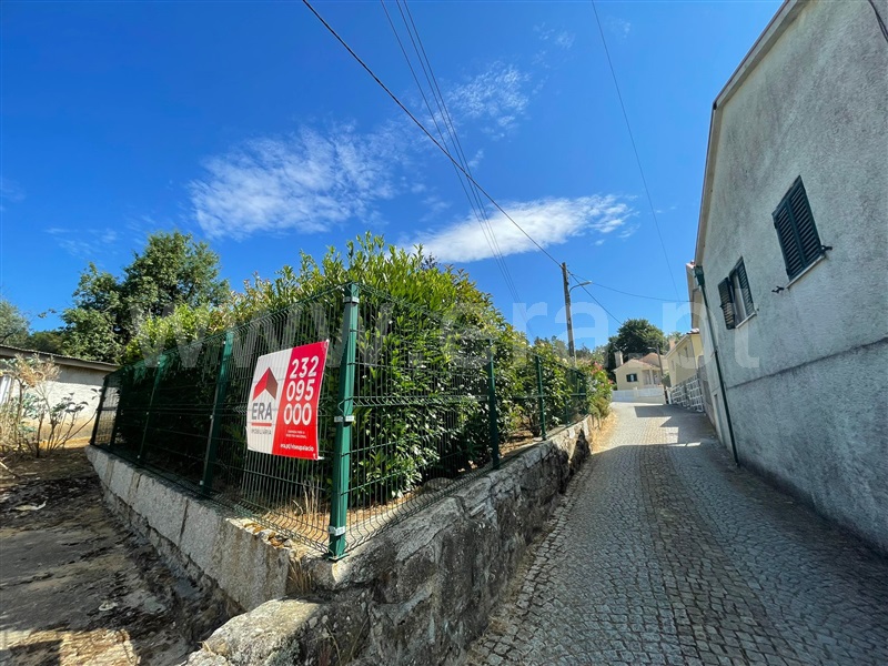 Terreno para Construção / Viseu, Mundão