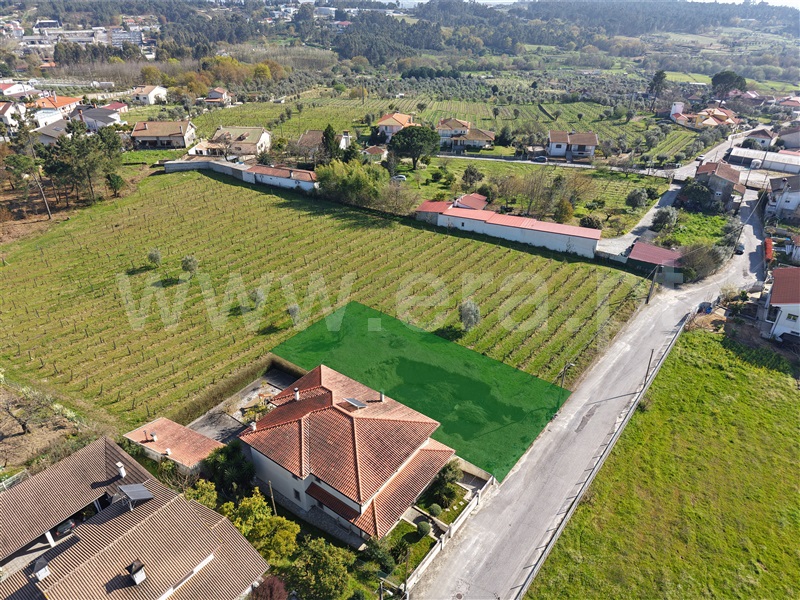 Terreno para Construção / Viseu, São João de Lourosa