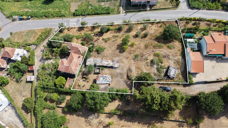 Terreno / Paredes, Aguiar de Sousa